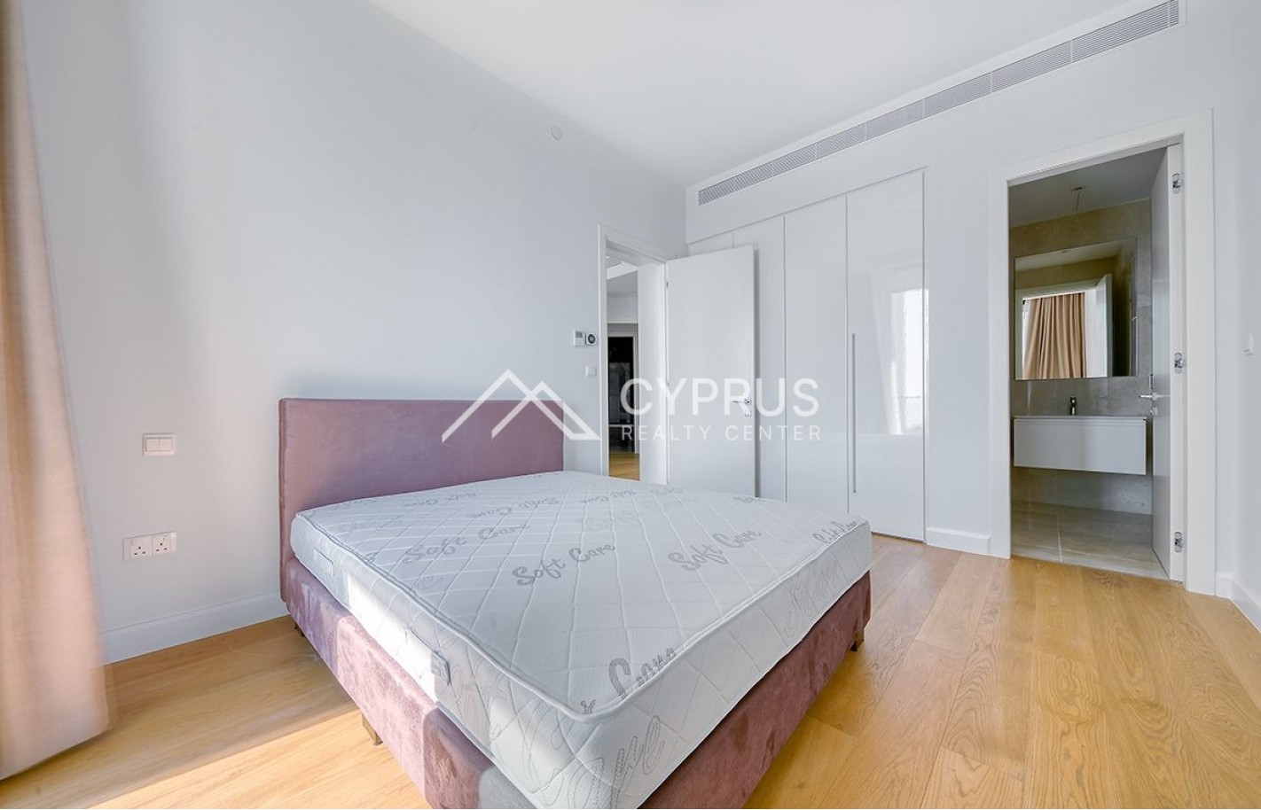 Apartment with 2 bedrooms in Limassol, Potamos Germasogeia - фото 8