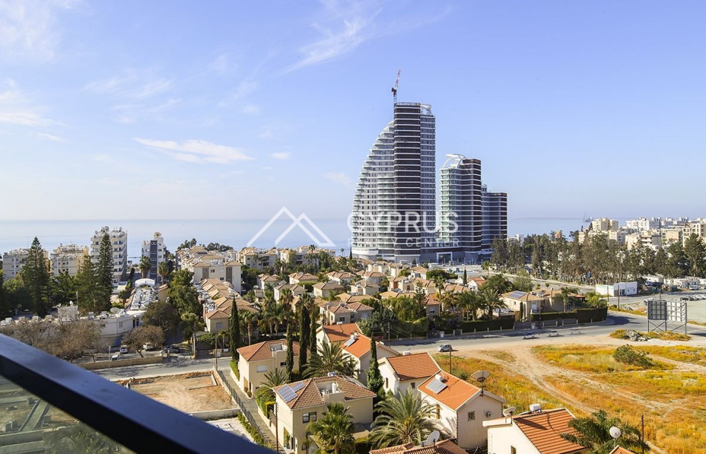 Apartment with 2 bedrooms in Limassol, Potamos Germasogeia - фото 16