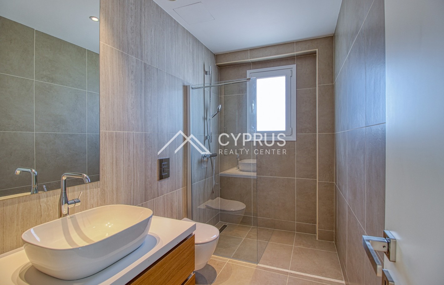 Apartment with 3 bedrooms in Limassol, Limassol Marina - фото 15