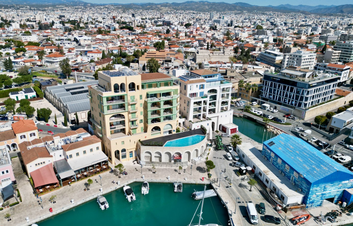 Апартаменты с 3 спальнями в Лимассоле, Limassol Marina - фото 31