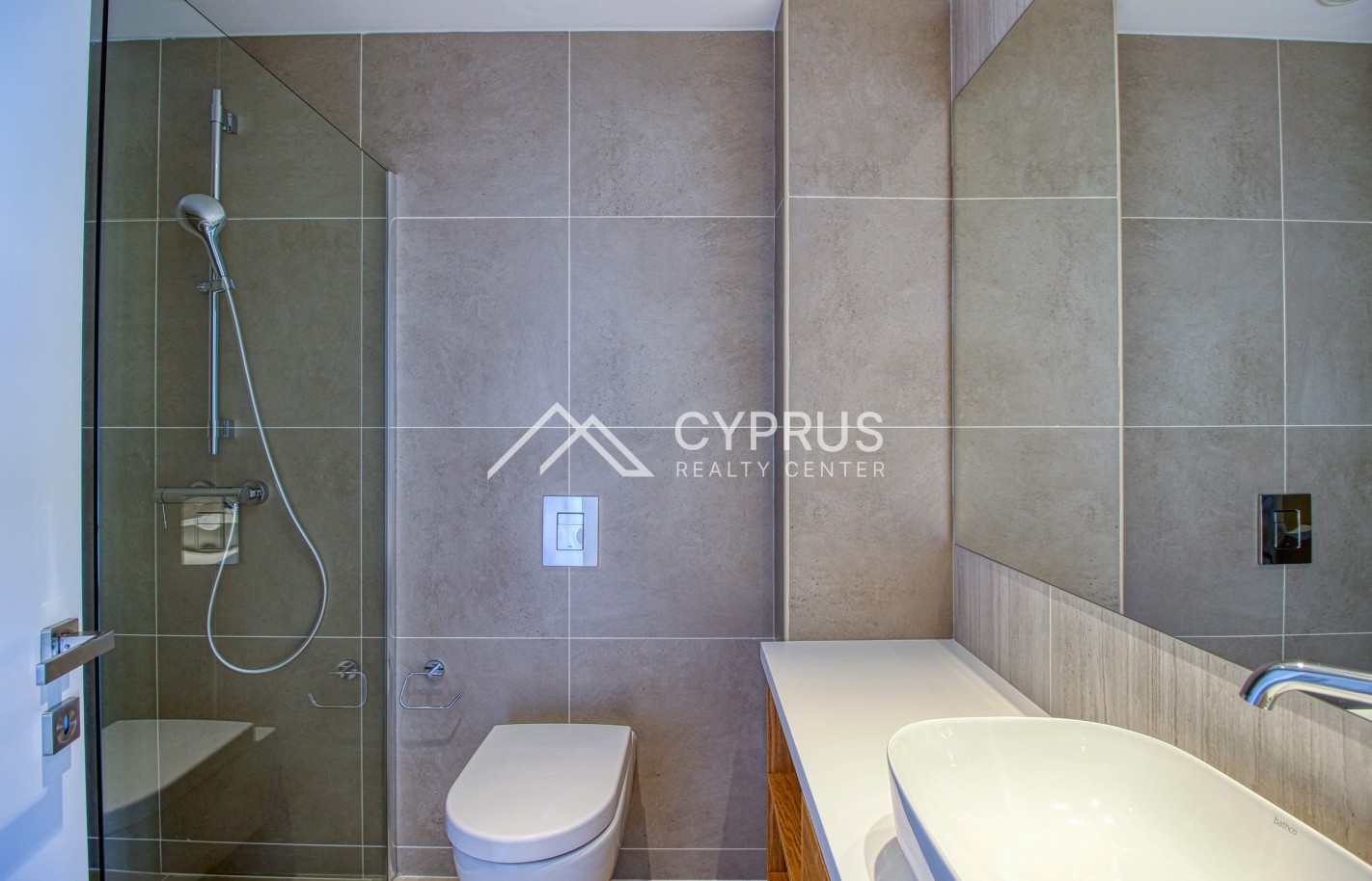 Apartment with 3 bedrooms in Limassol, Limassol Marina - фото 12