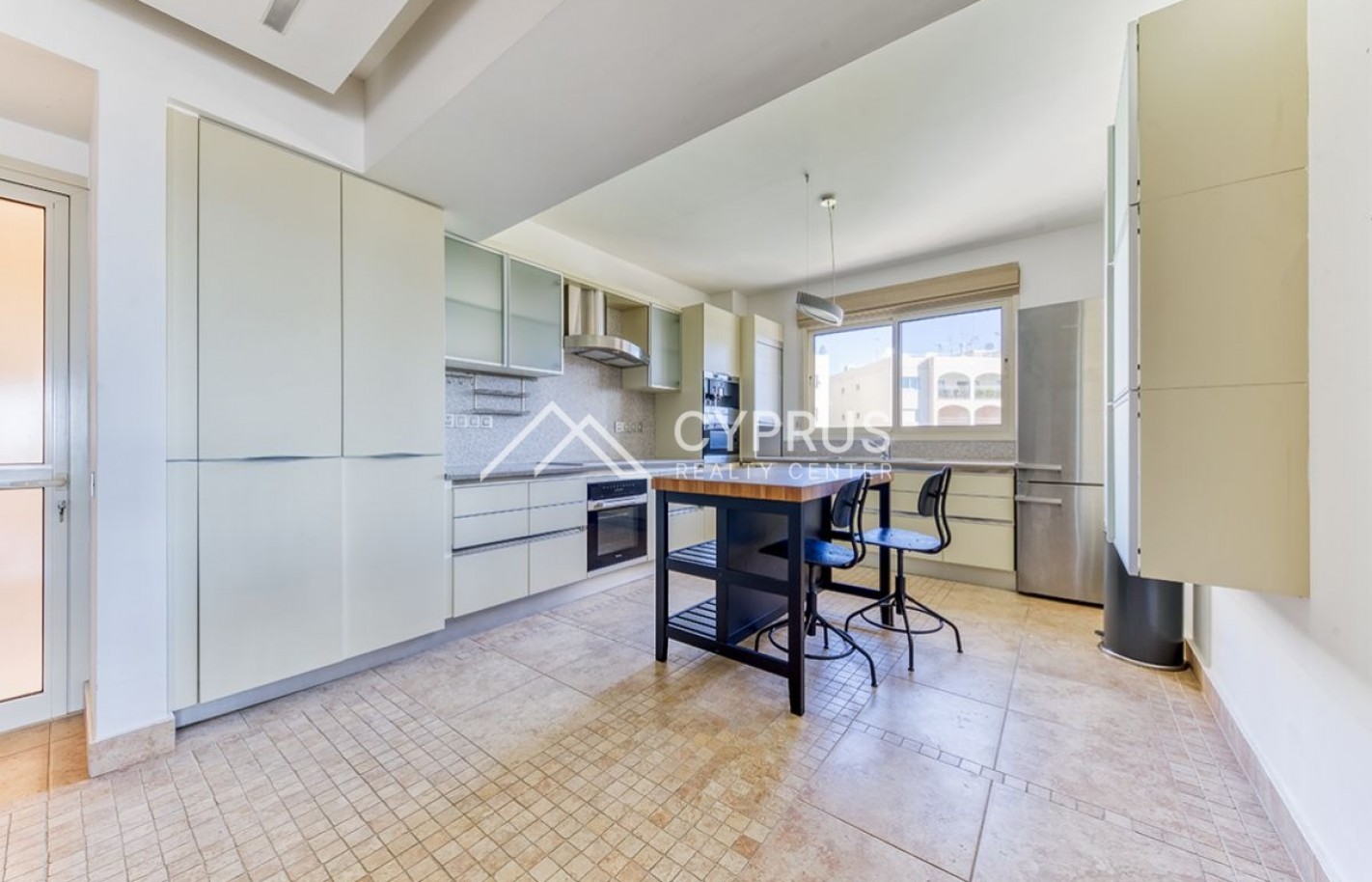 Three bedroom apartment in Limassol, Potamos Germasogeia - фото 7