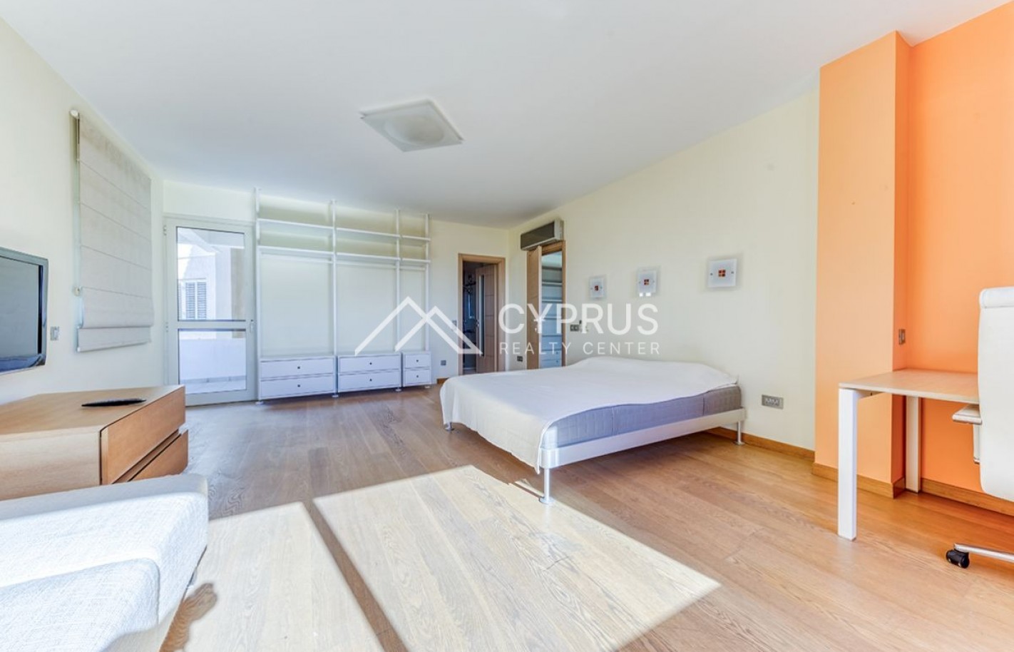 Three bedroom apartment in Limassol, Potamos Germasogeia - фото 9