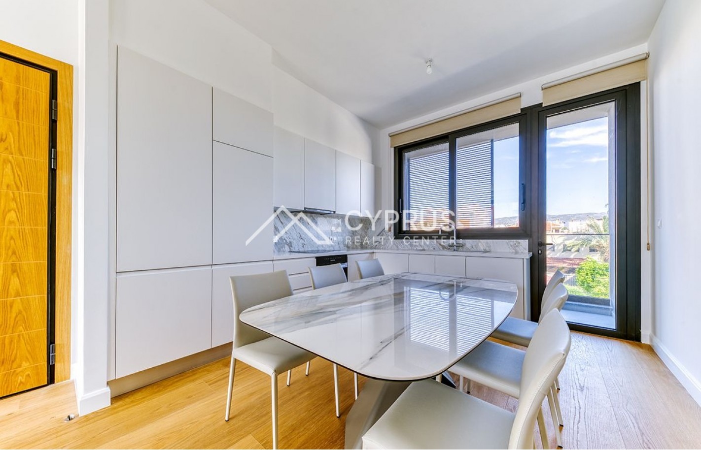 Apartment with 2 bedrooms in Limassol, Potamos Germasogeia - фото 7