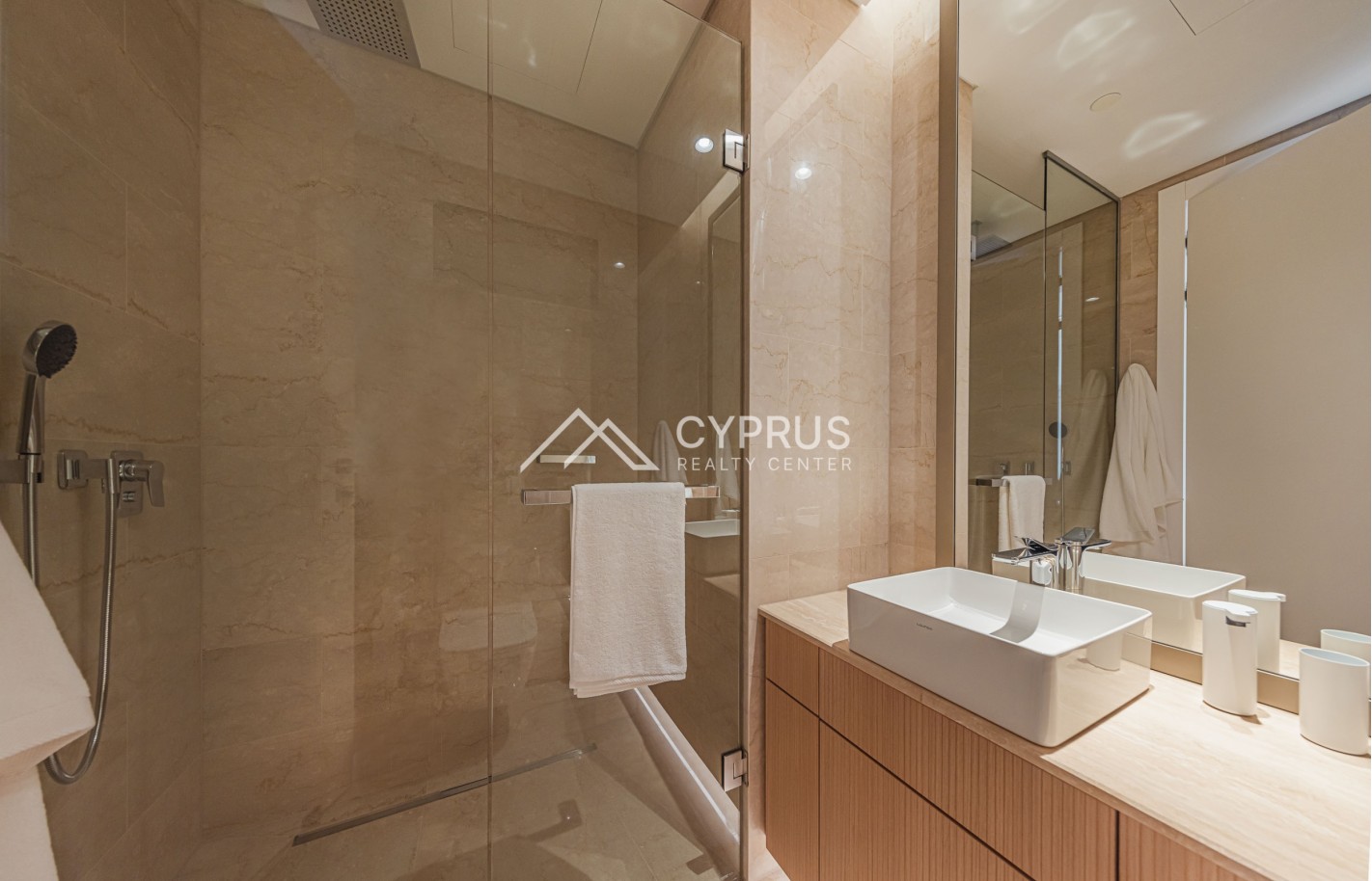 One bedroom apartment in Limassol, Mouttagiaka - фото 3