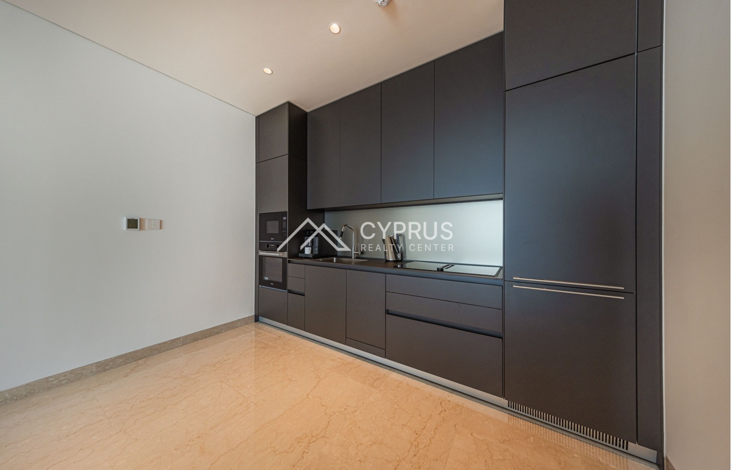 One bedroom apartment in Limassol, Mouttagiaka - фото 4