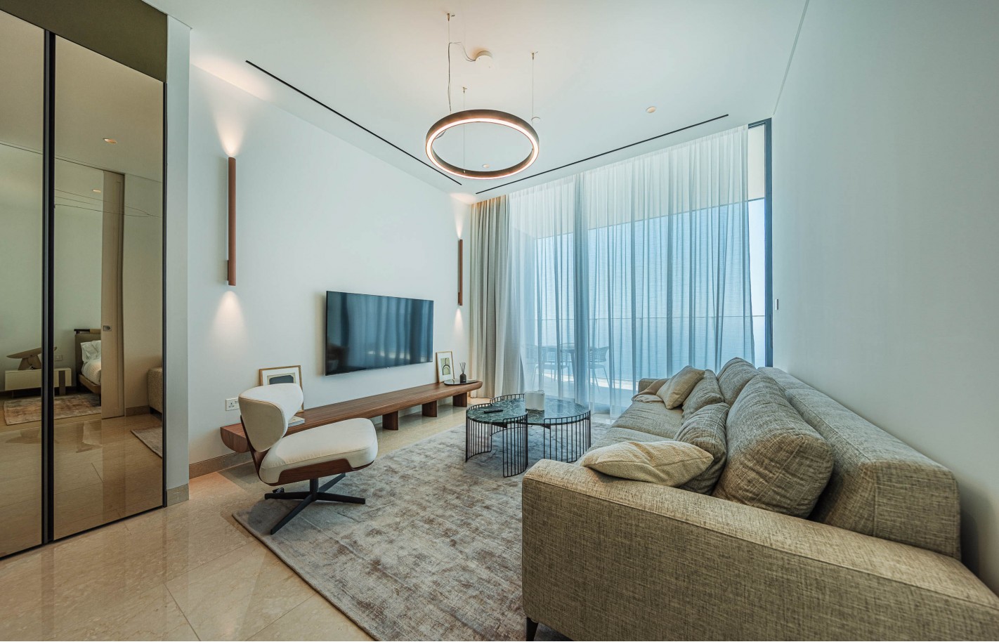 Большое фото