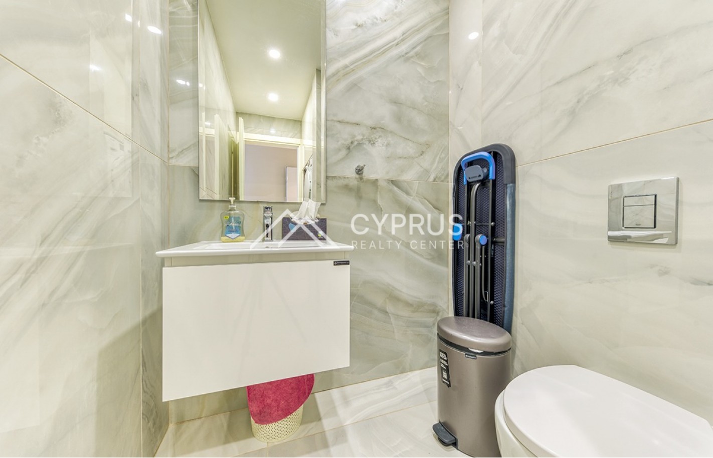 Two bedroom apartment in Limassol, Agios Tychonas - фото 25