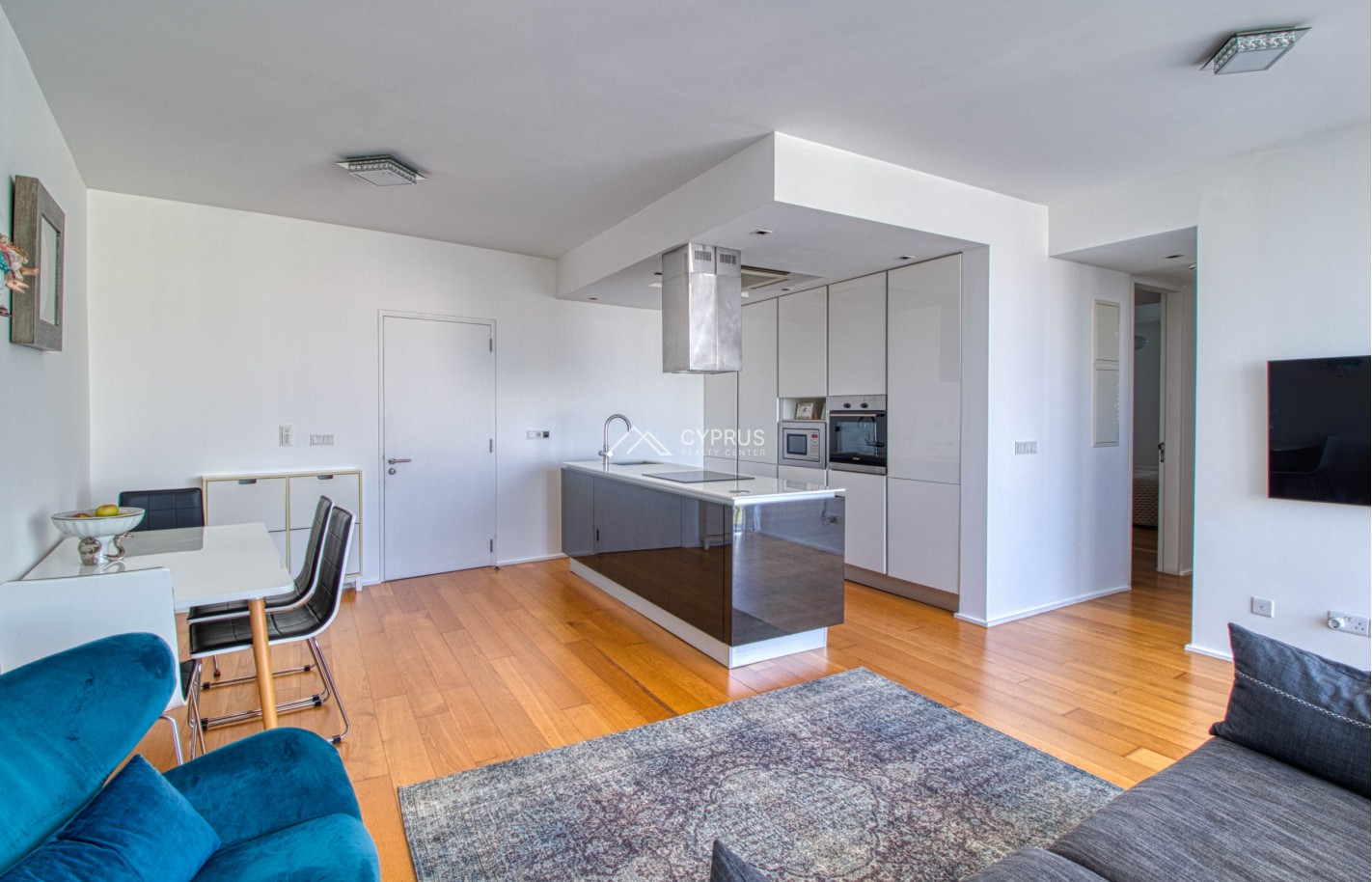 Apartment in Limassol with 2 bedrooms, Neapolis - фото 5