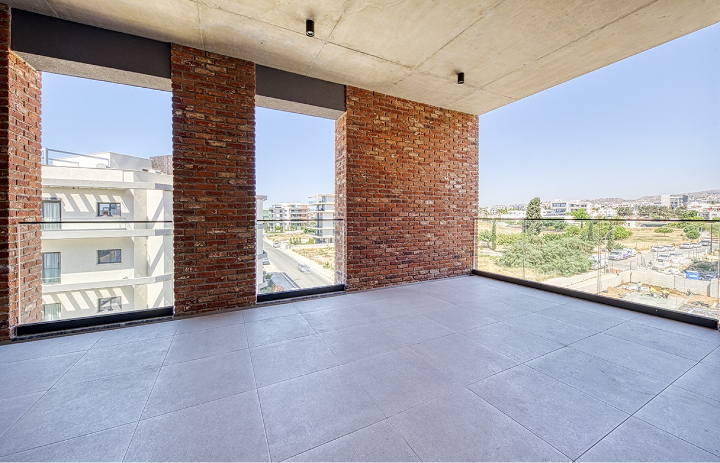 Three bedroom apartment in Limassol, Potamos Germasogeia - фото 14