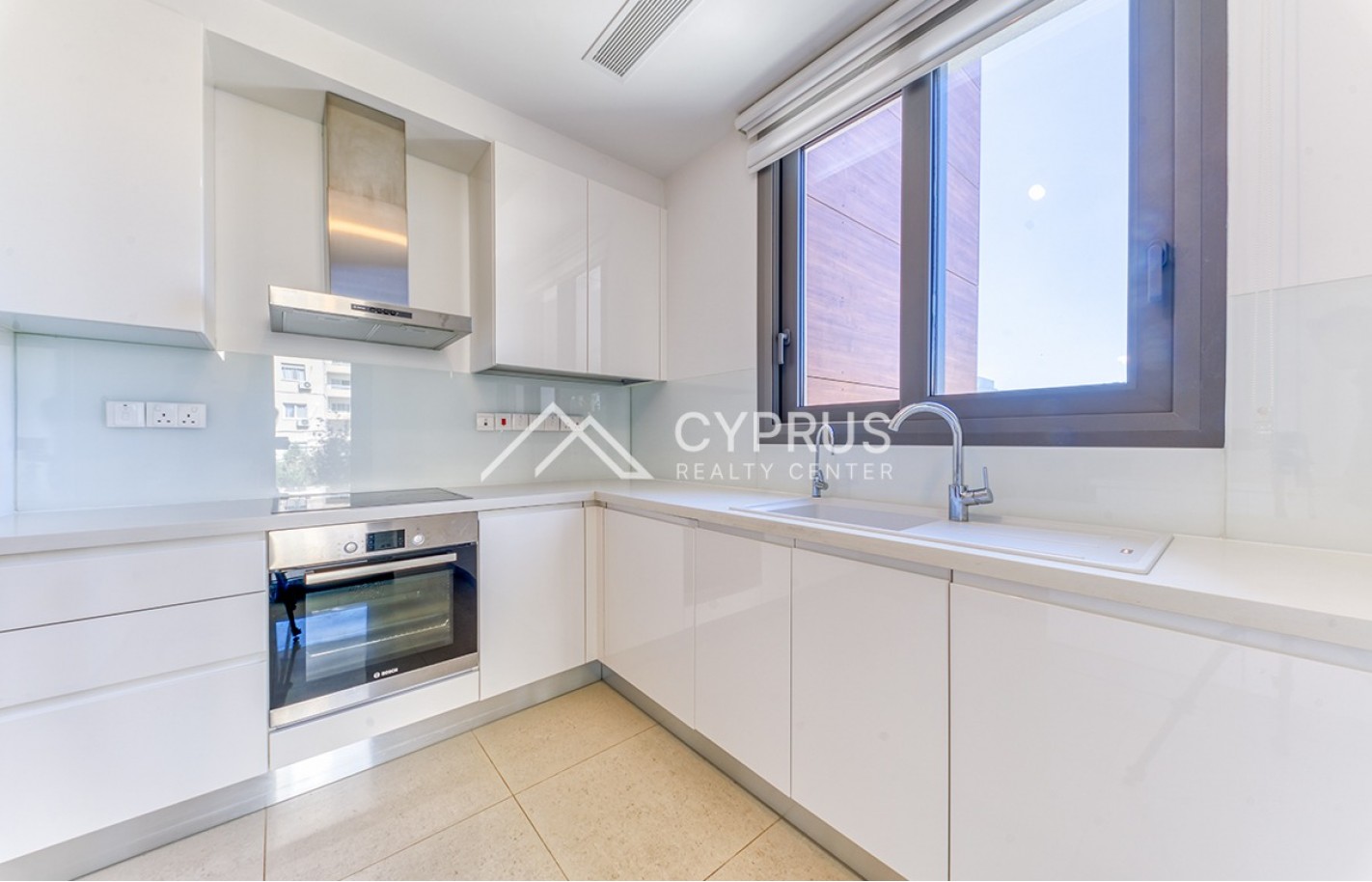 Three bedroom apartment in Limassol, Potamos Germasogeia - фото 3