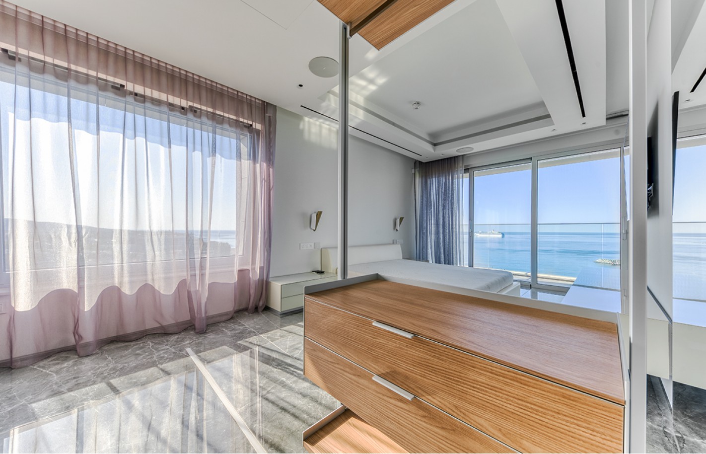 Three bedroom apartment in Limassol, Amathusia - фото 17