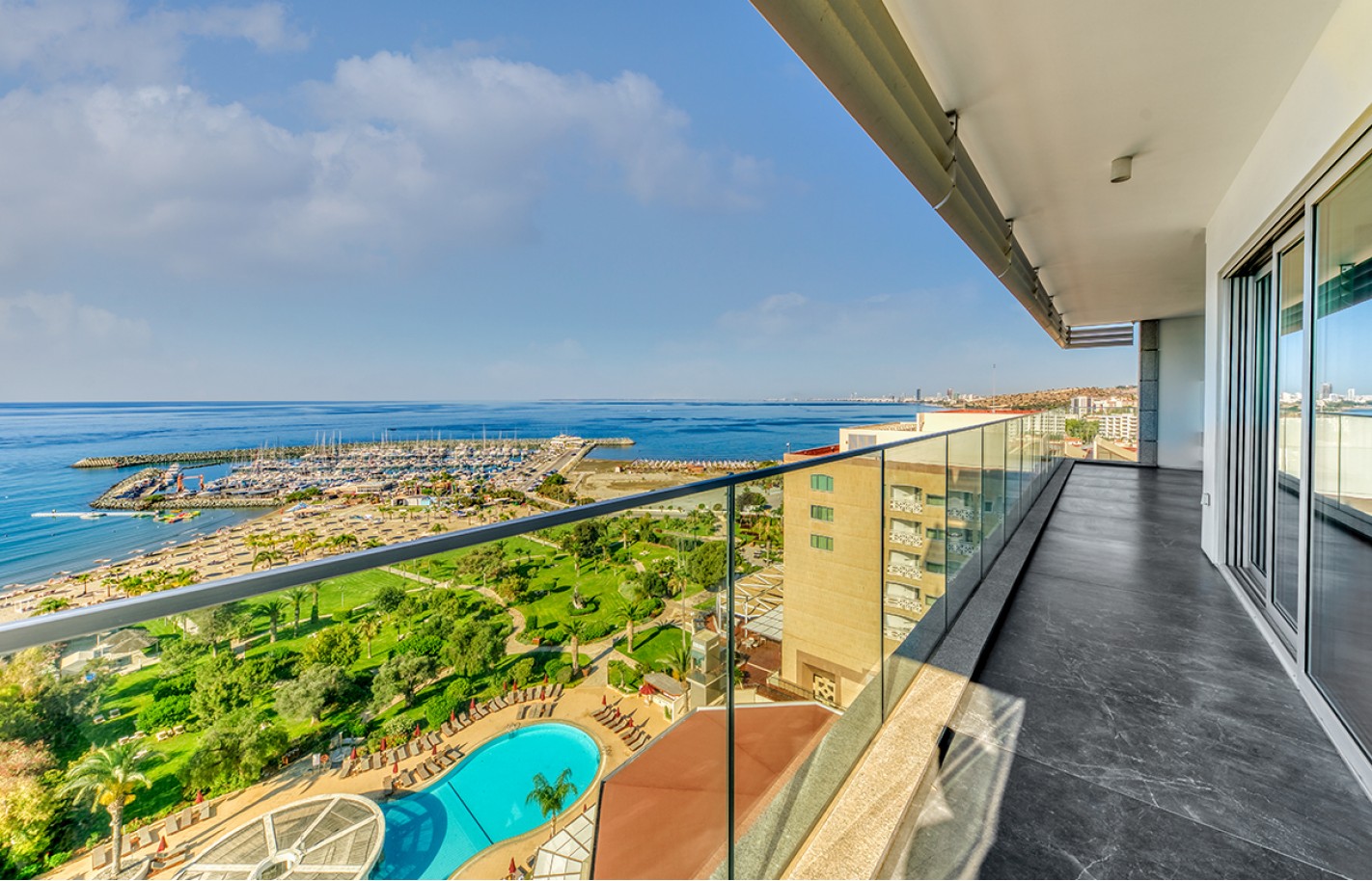 Three bedroom apartment in Limassol, Amathusia - фото 12