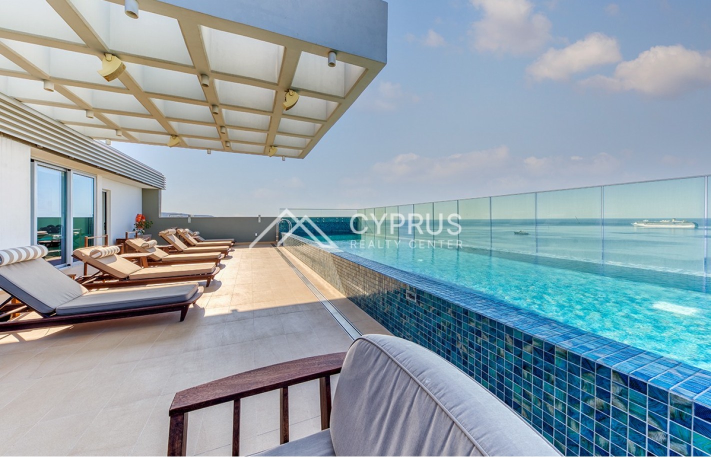 Three bedroom apartment in Limassol, Amathusia - фото 27