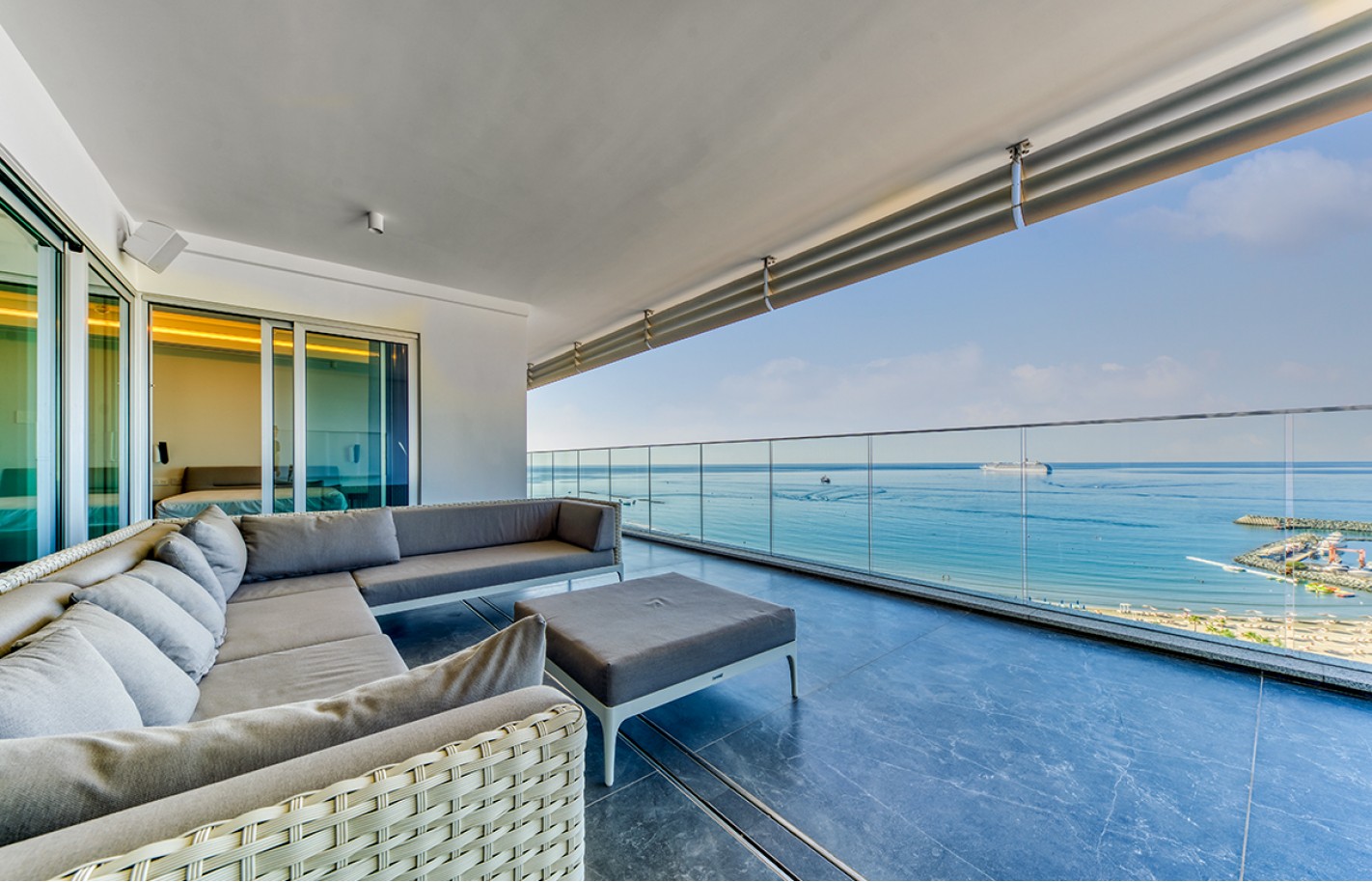 Three bedroom apartment in Limassol, Amathusia - фото 42