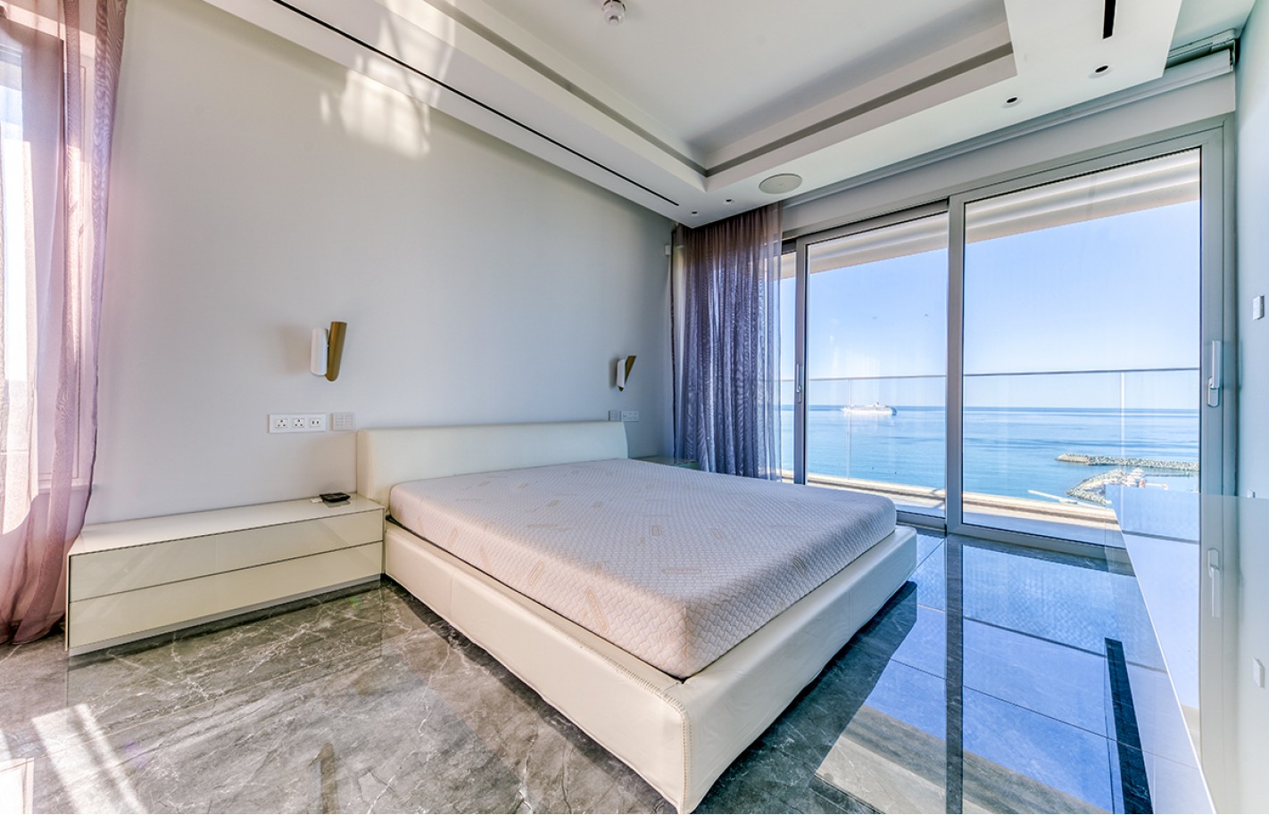 Three bedroom apartment in Limassol, Amathusia - фото 24