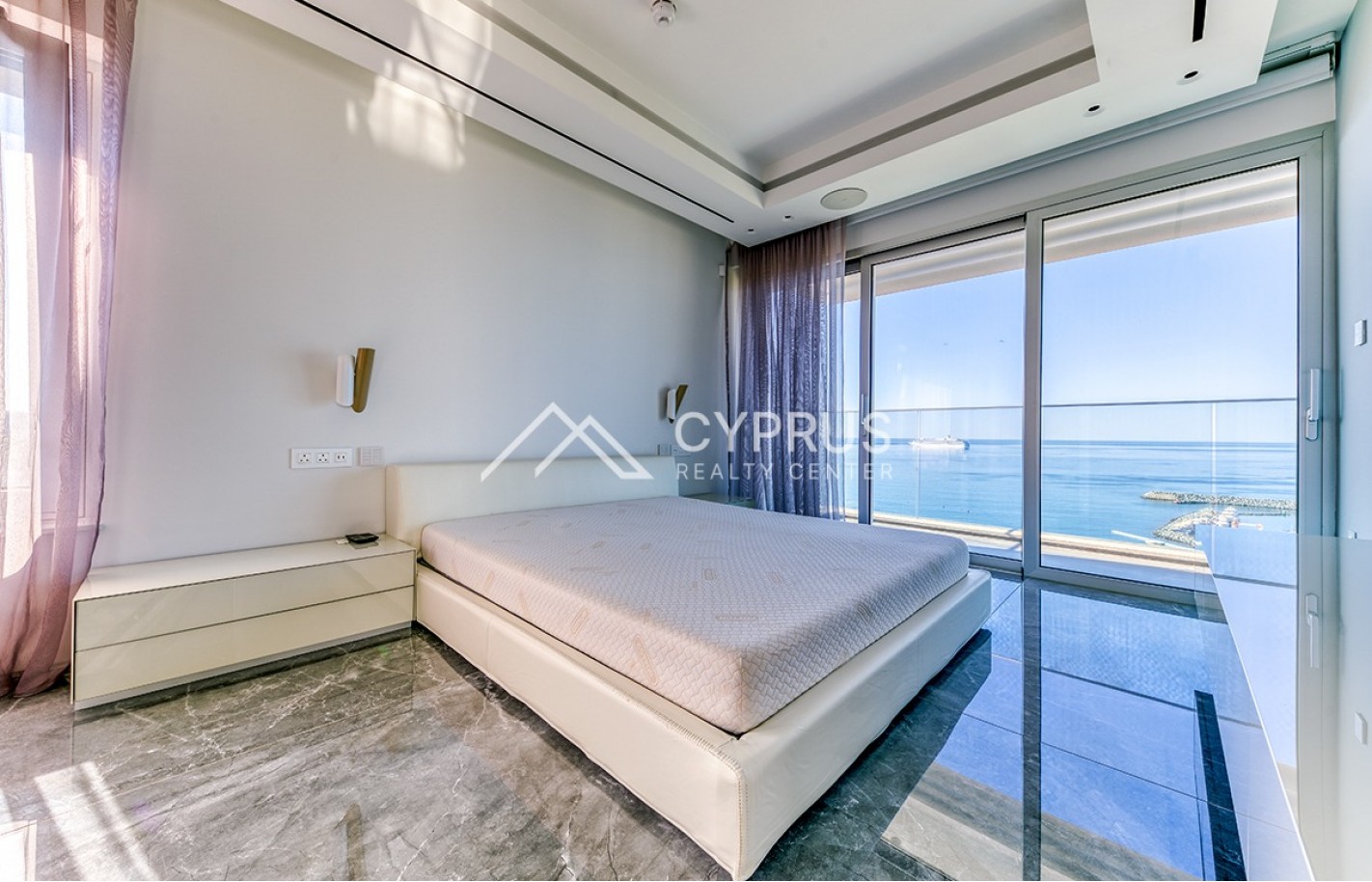 Three bedroom apartment in Limassol, Amathusia - фото 24