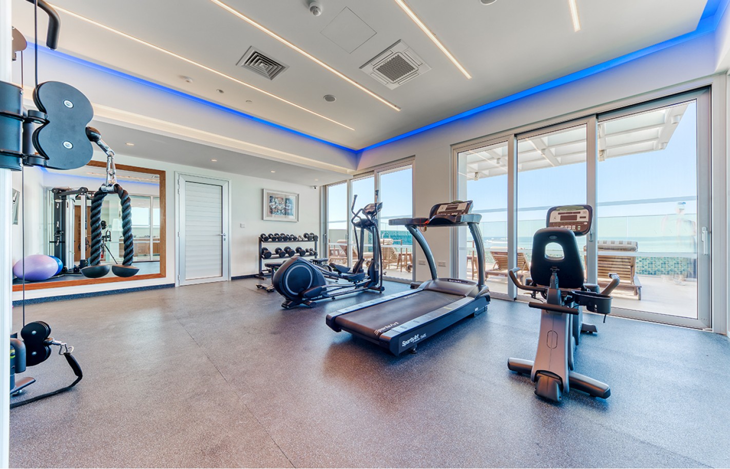 Three bedroom apartment in Limassol, Amathusia - фото 25