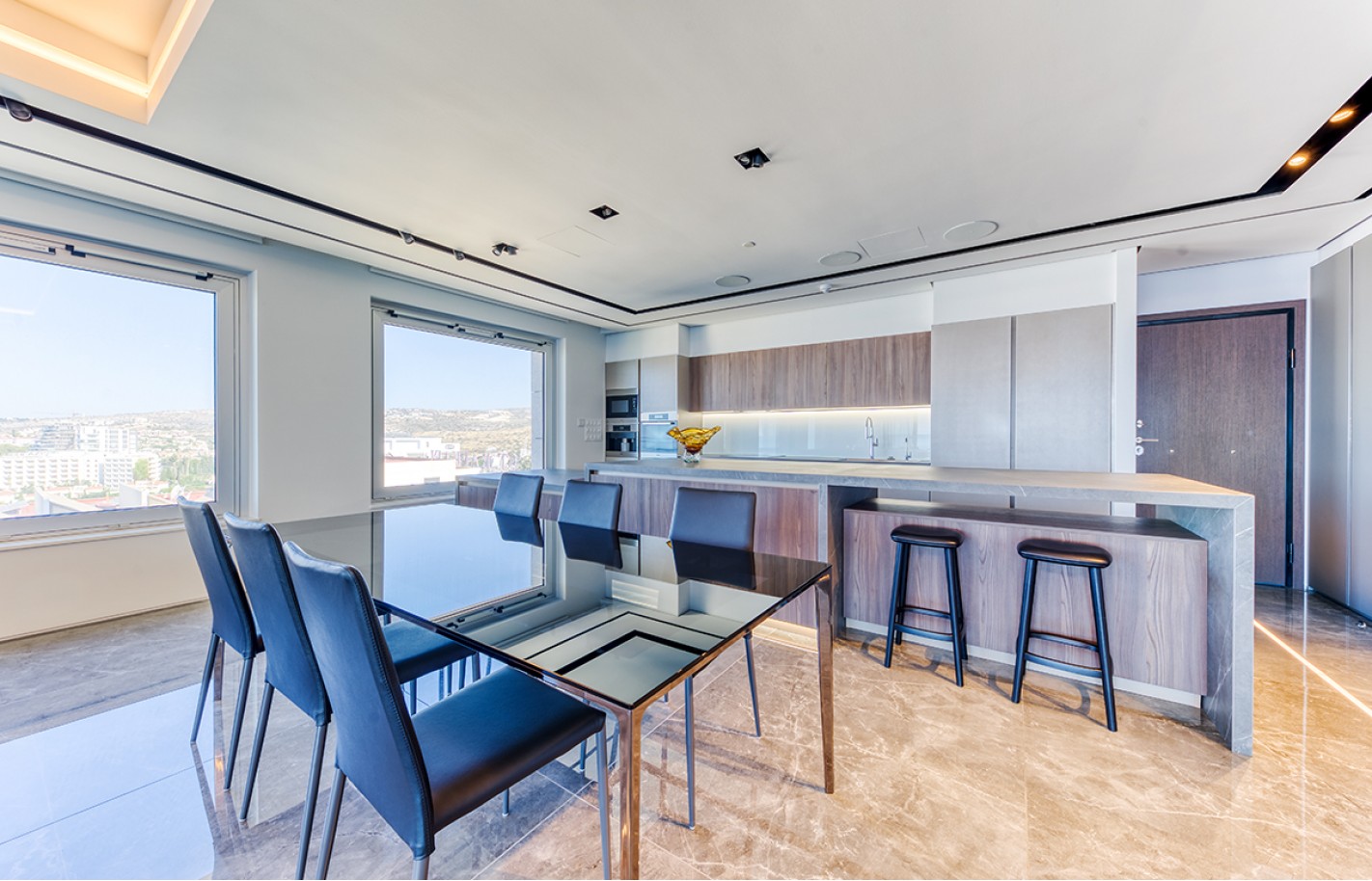 Three bedroom apartment in Limassol, Amathusia - фото 14