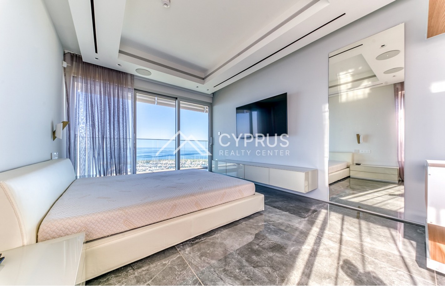 Three bedroom apartment in Limassol, Amathusia - фото 48