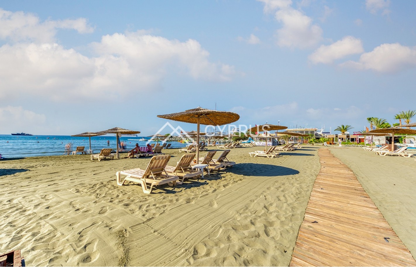 Three bedroom apartment in Limassol, Amathusia - фото 34