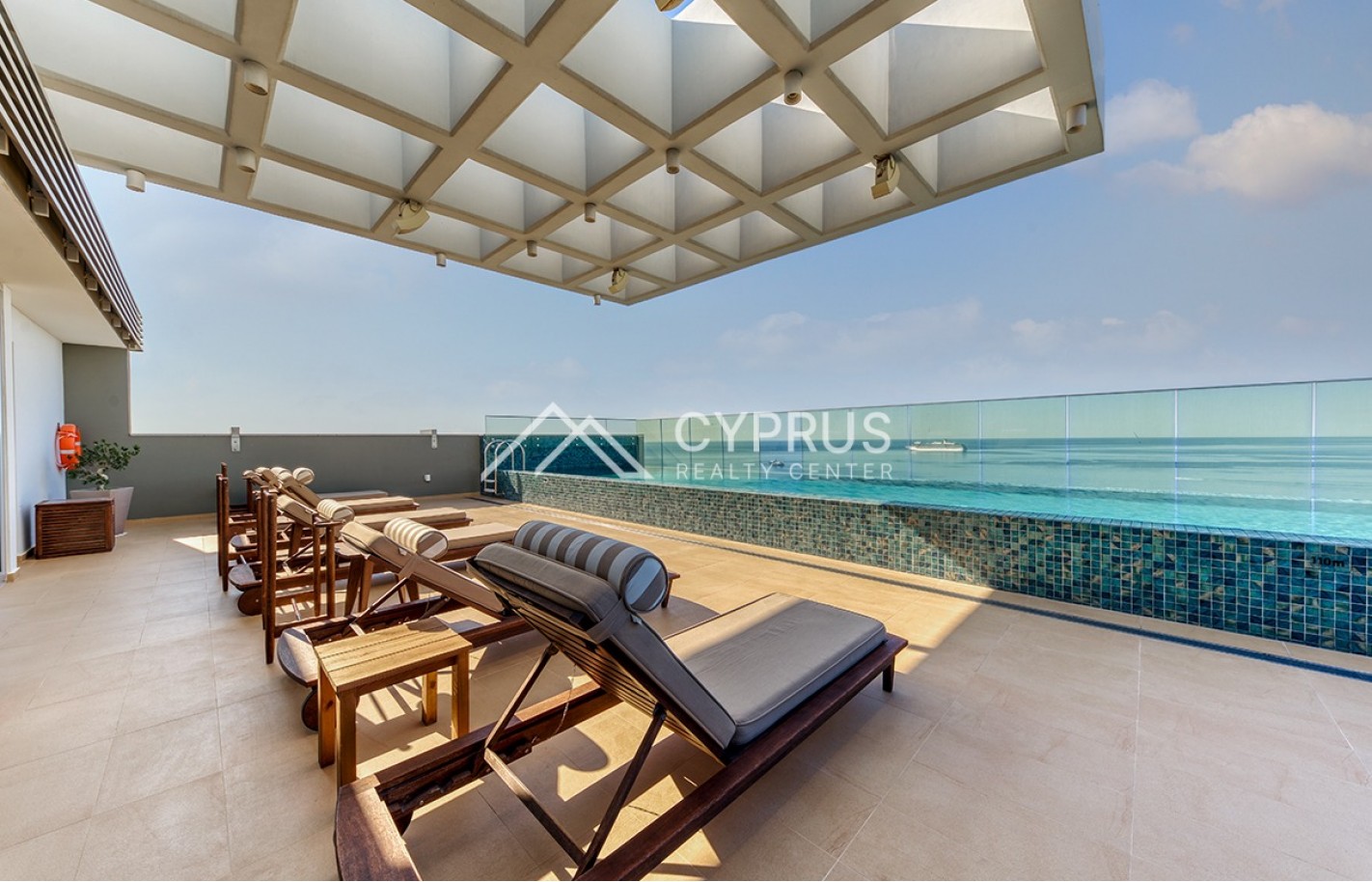 Three bedroom apartment in Limassol, Amathusia - фото 36