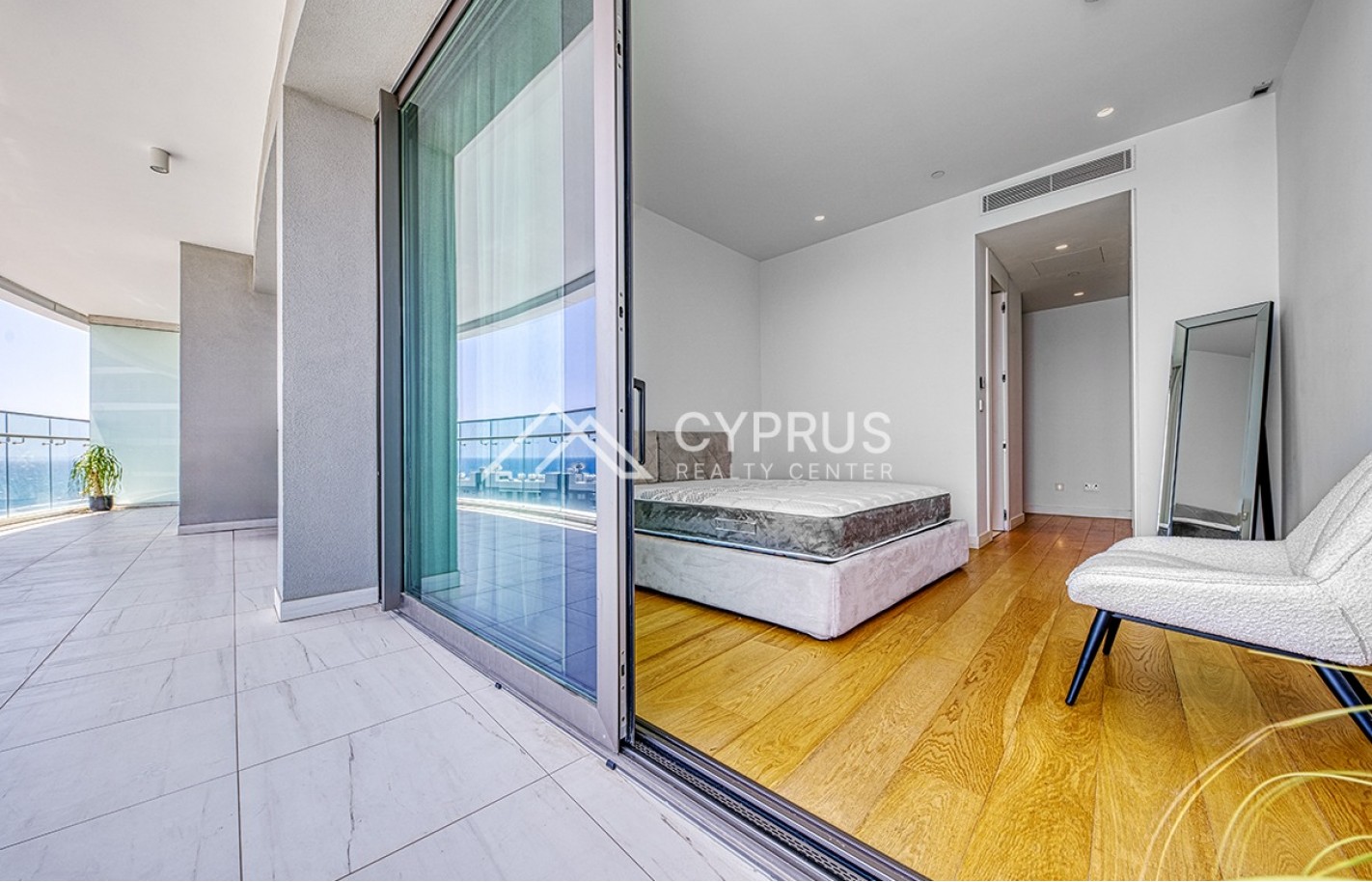 Apartment with 2 bedrooms in Limassol, Potamos Germasogeia - фото 17