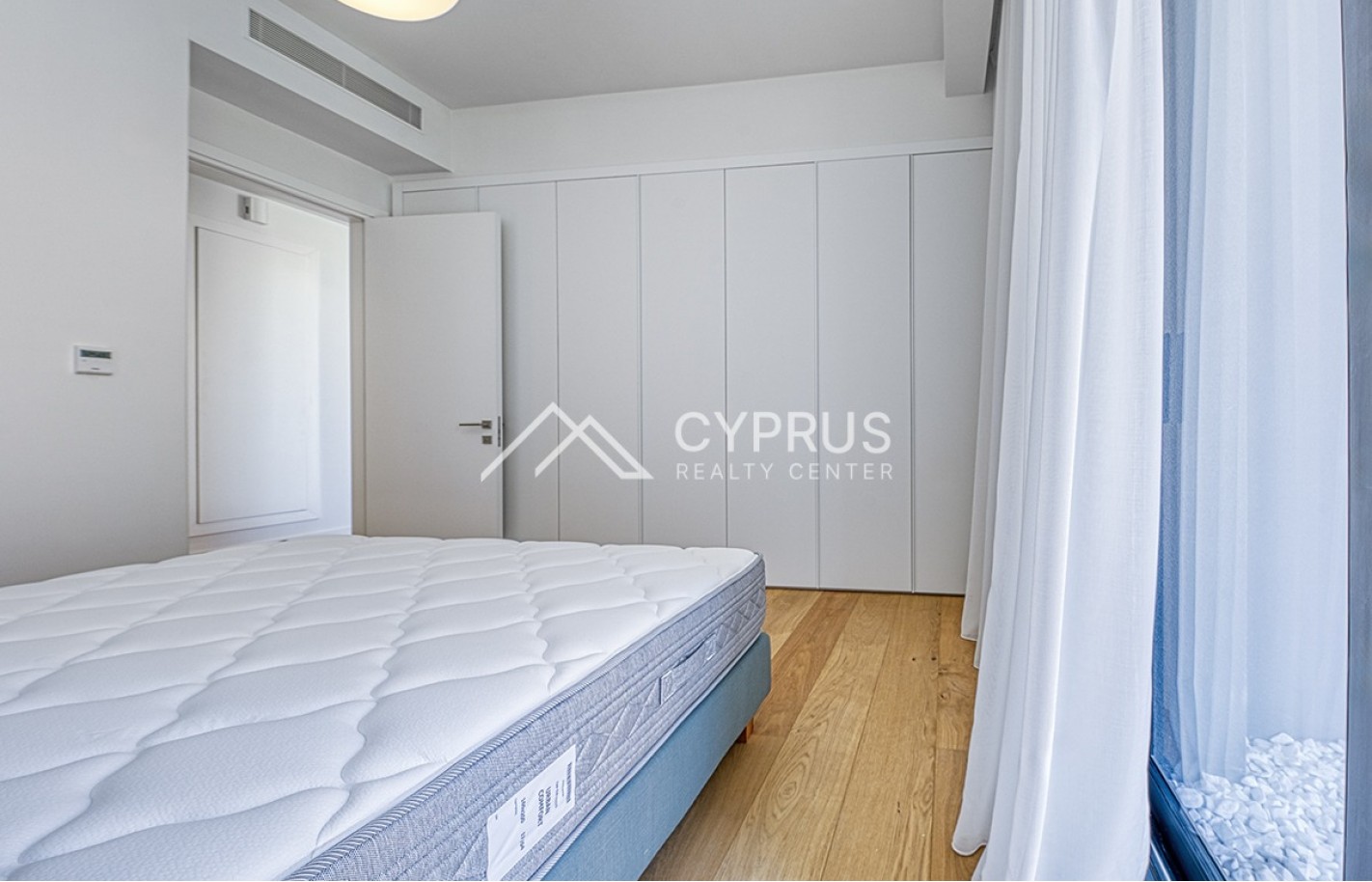 One bedroom apartment in Limassol, Potamos Germasogeia - фото 8