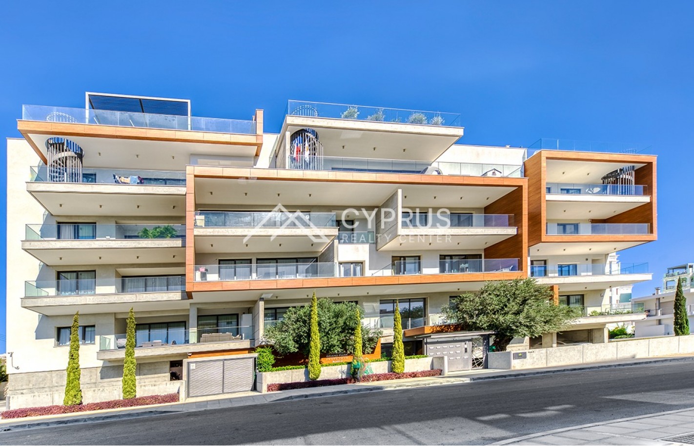 One bedroom apartment in Limassol, Potamos Germasogeia - фото 20