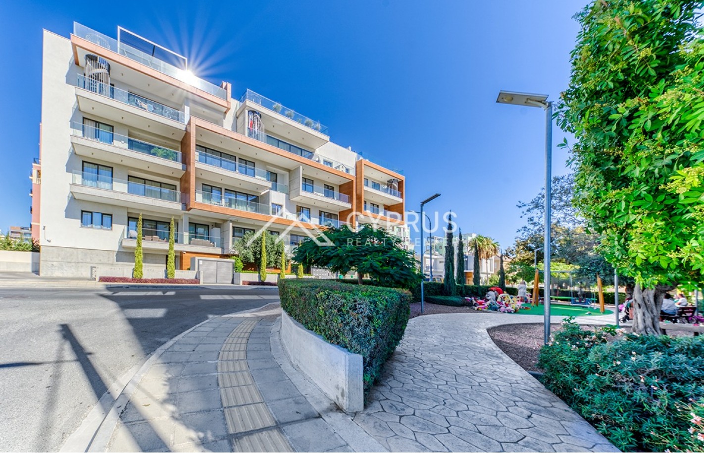 One bedroom apartment in Limassol, Potamos Germasogeia - фото 21