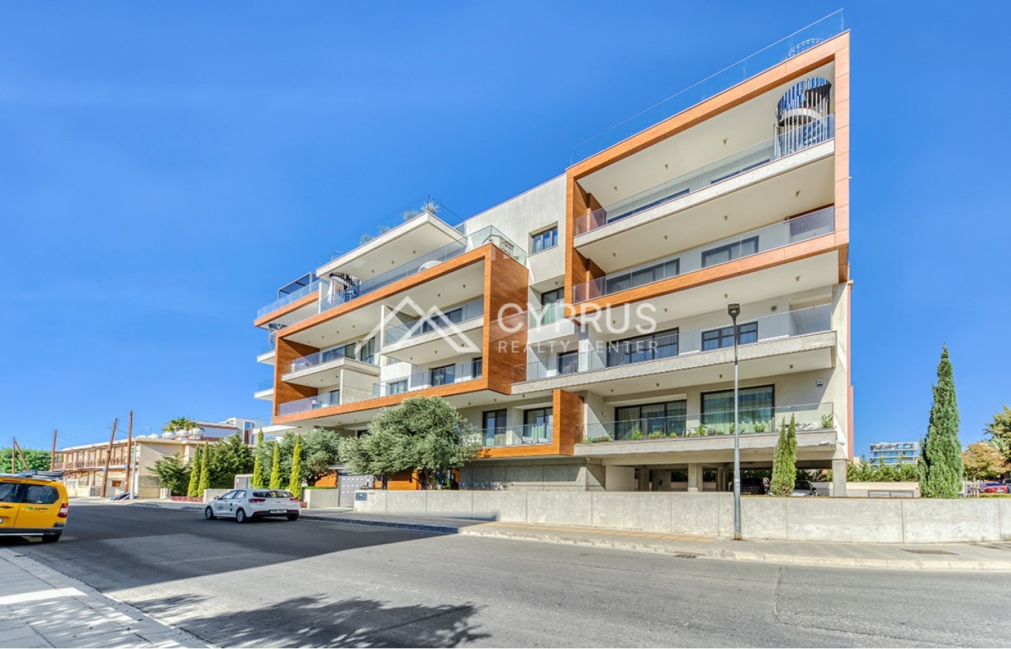 One bedroom apartment in Limassol, Potamos Germasogeia - фото 22