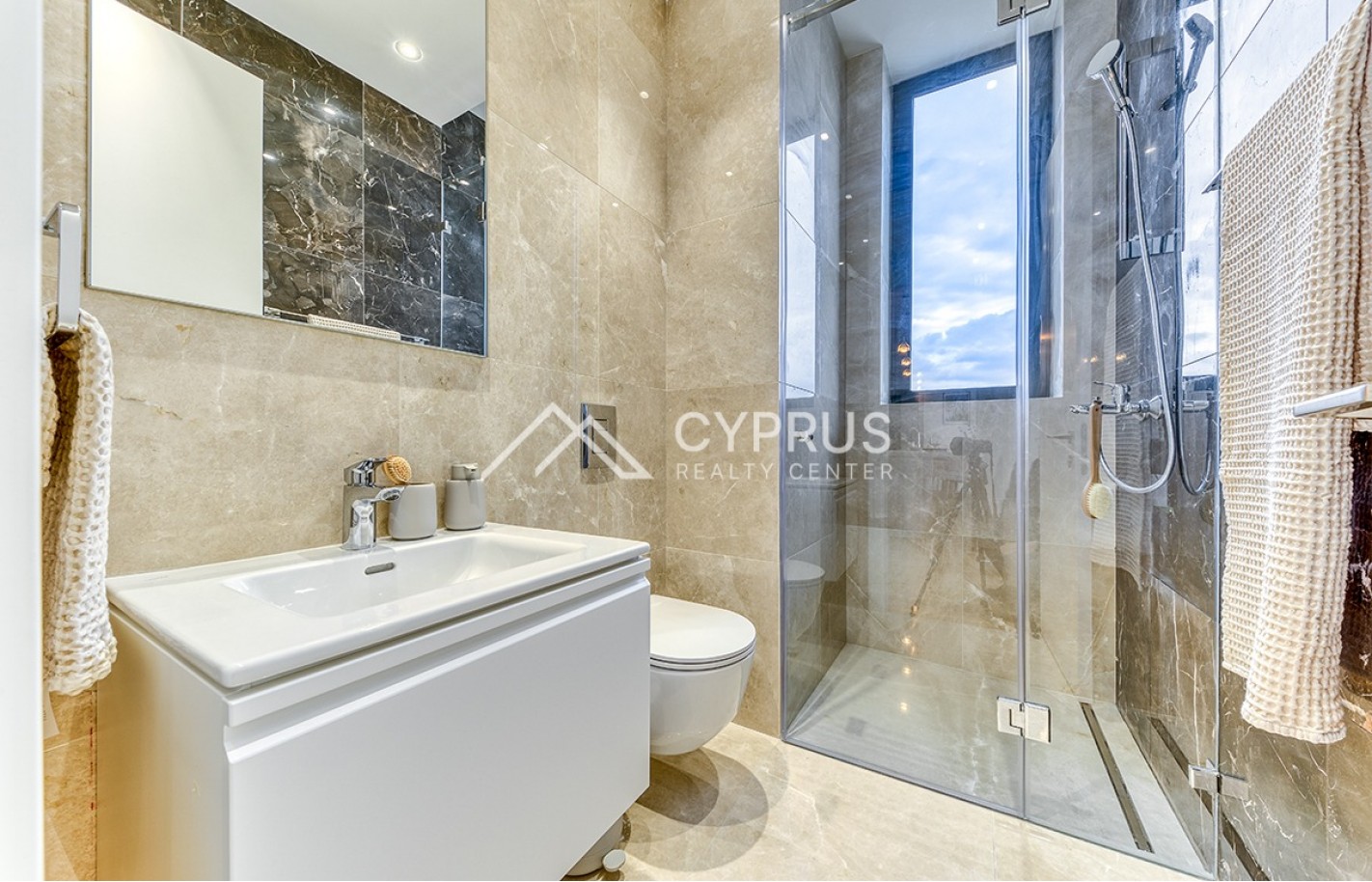 Four bedroom apartment in Limassol, Potamos Germasogeia - фото 10