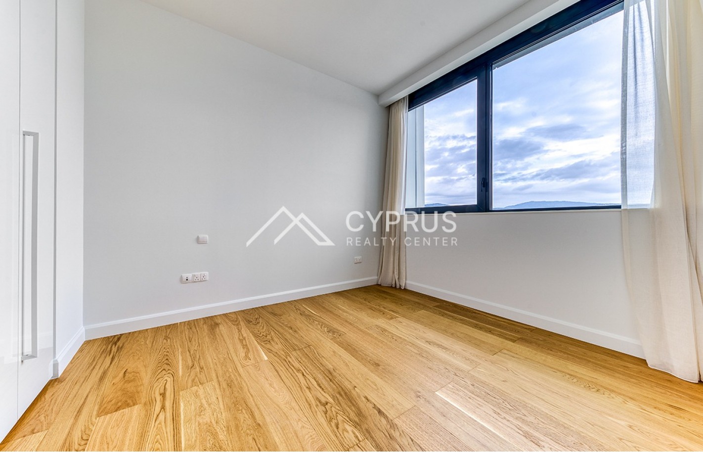 Four bedroom apartment in Limassol, Potamos Germasogeia - фото 8