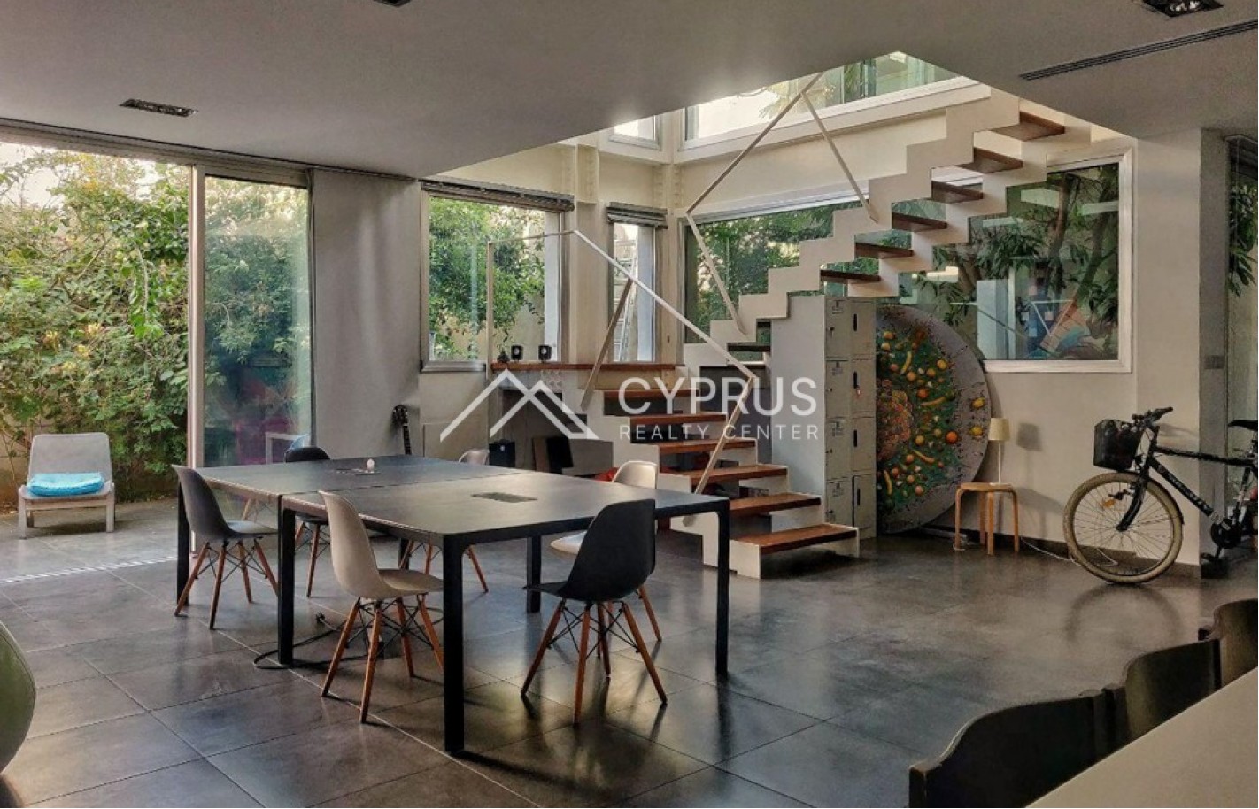 Apartment building in Limassol, City Center