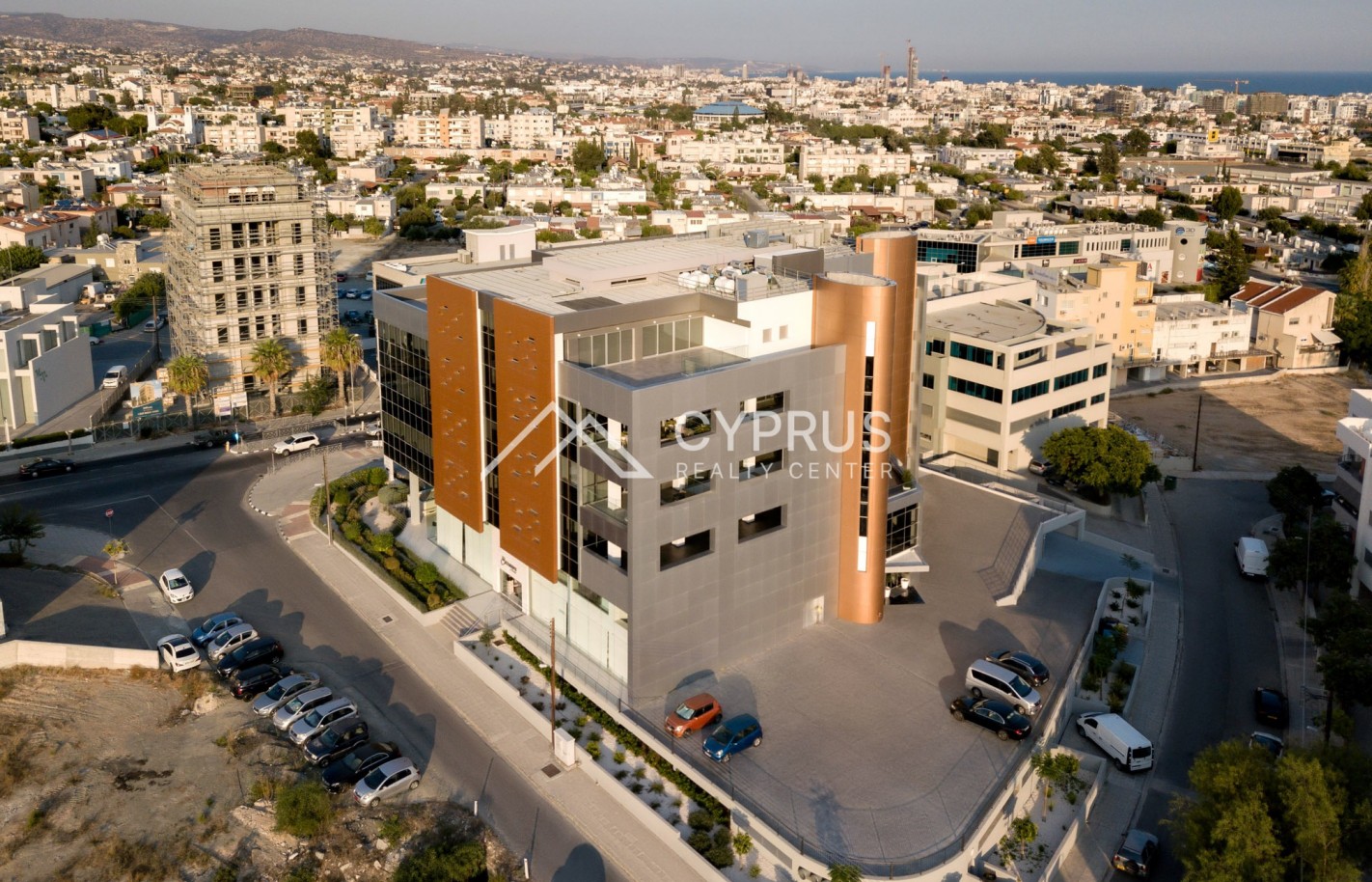 Office in Limassol, City Center - фото 11