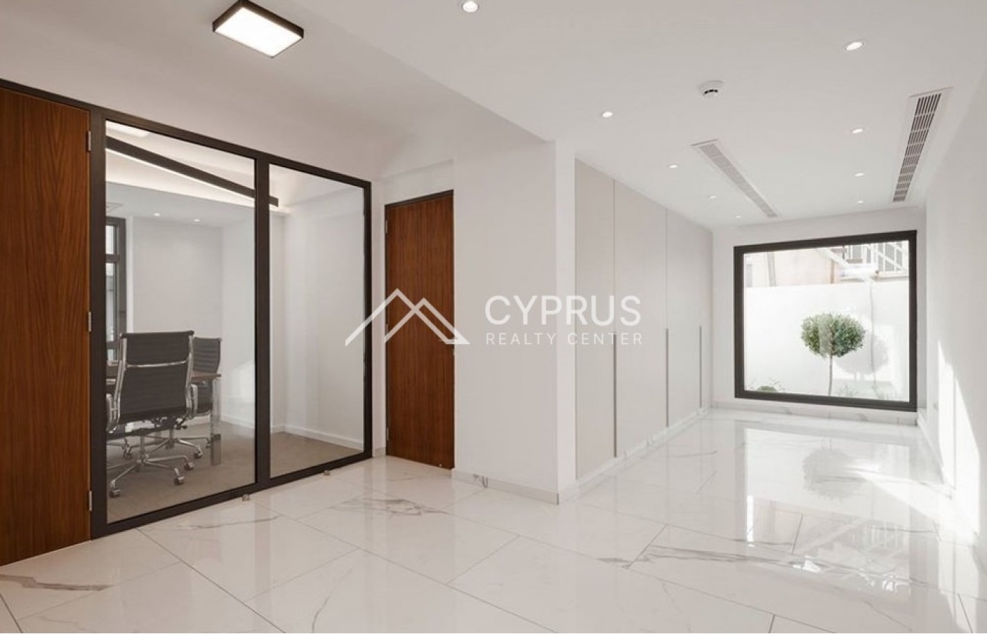 Office in Limassol, City Center - фото 11