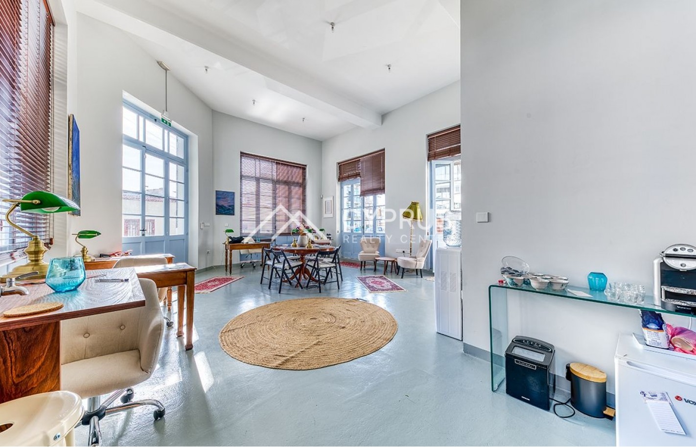 Building in Limassol, City Center - фото 8