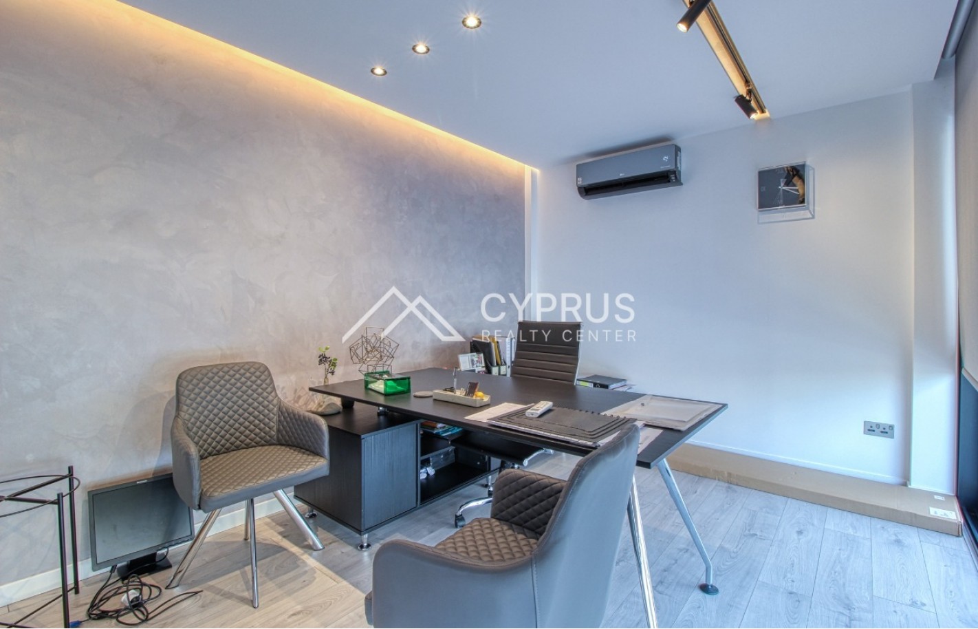 Office in Limassol, City Center - фото 10