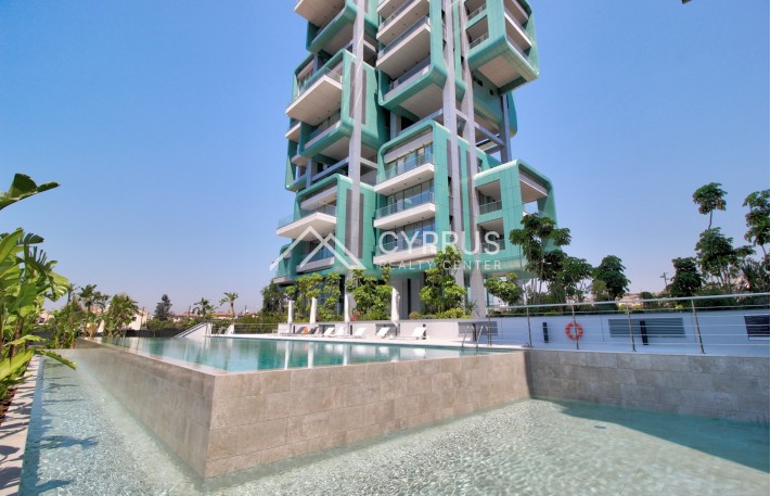 Penthouse in Limassol with 4 bedrooms, Agios Tychonas