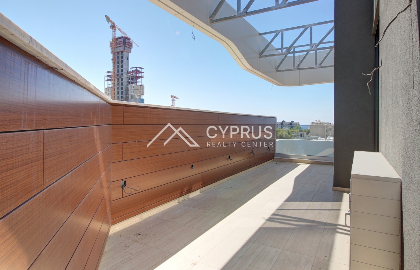 Penthouse in Limassol with 4 bedrooms, Potamos Germasogeia - фото 13