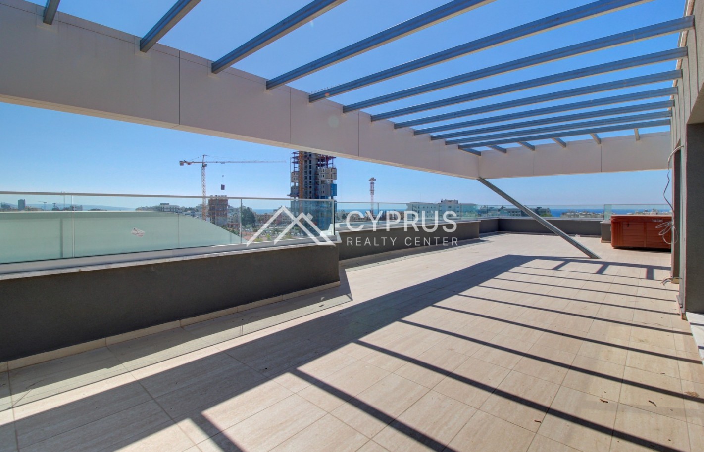 Penthouse in Limassol with 4 bedrooms, Potamos Germasogeia - фото 14