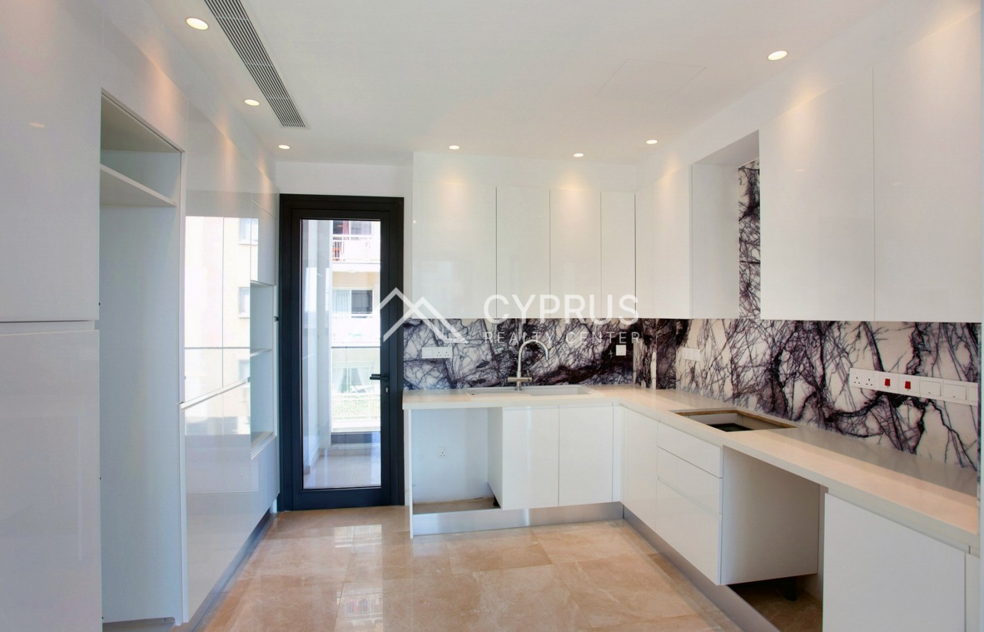 Penthouse in Limassol with 3 bedrooms, Potamos Germasogeia - фото 8