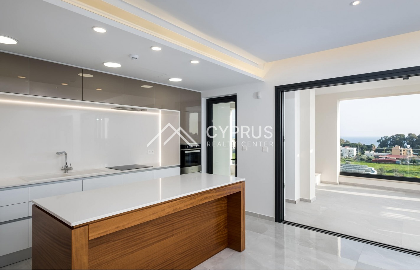 Penthouse in Limassol with 3 bedrooms, Potamos Germasogeia