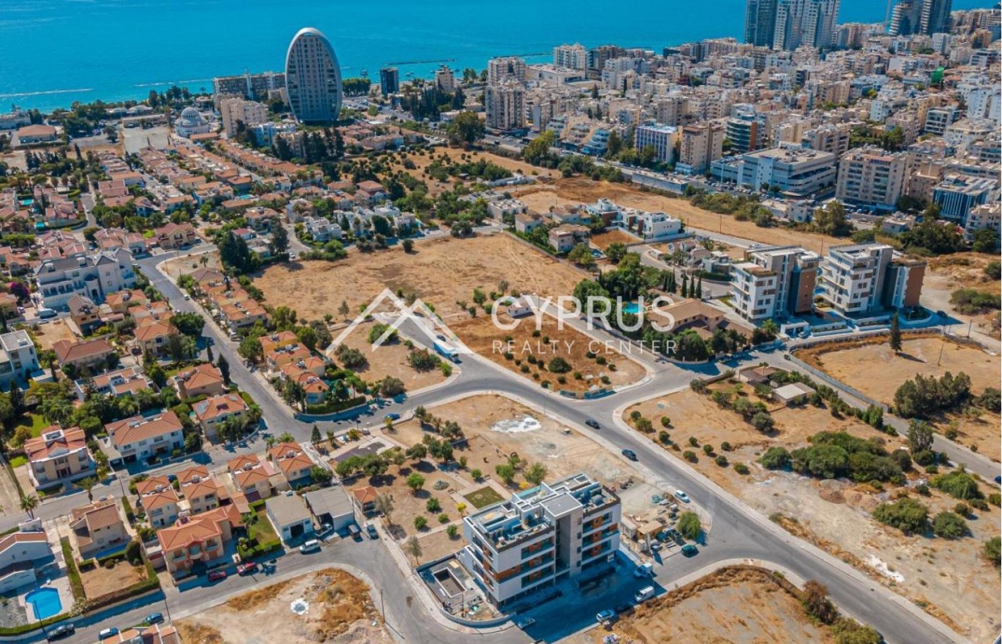 Penthouse in Limassol with 4 bedrooms, Agios Athanasios