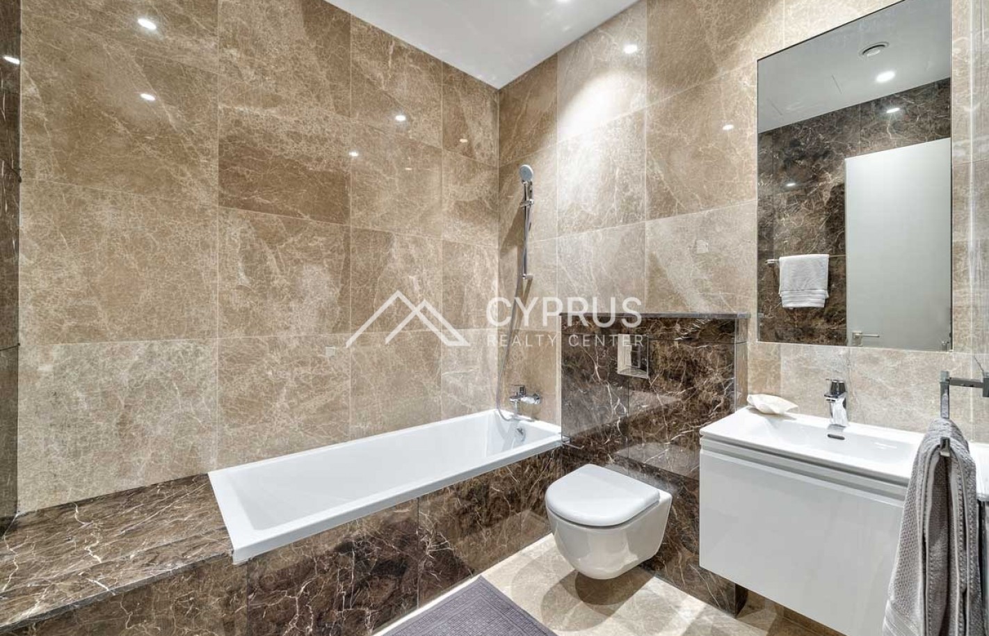 Penthouse in Limassol with 4 bedrooms, Potamos Germasogeia - фото 7