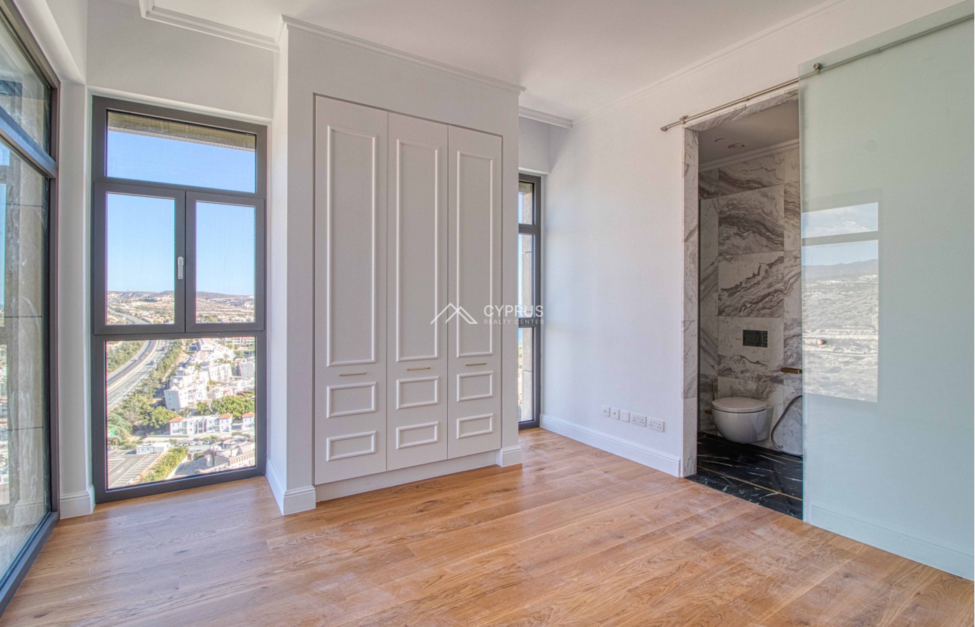 Eight bedroom penthouse in Limassol, East Beach - фото 9