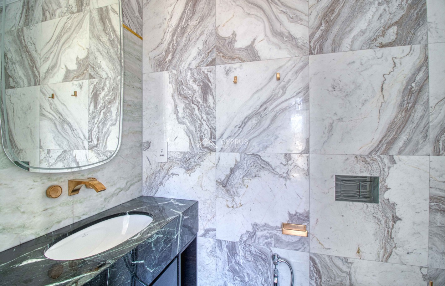 Eight bedroom penthouse in Limassol, East Beach - фото 10