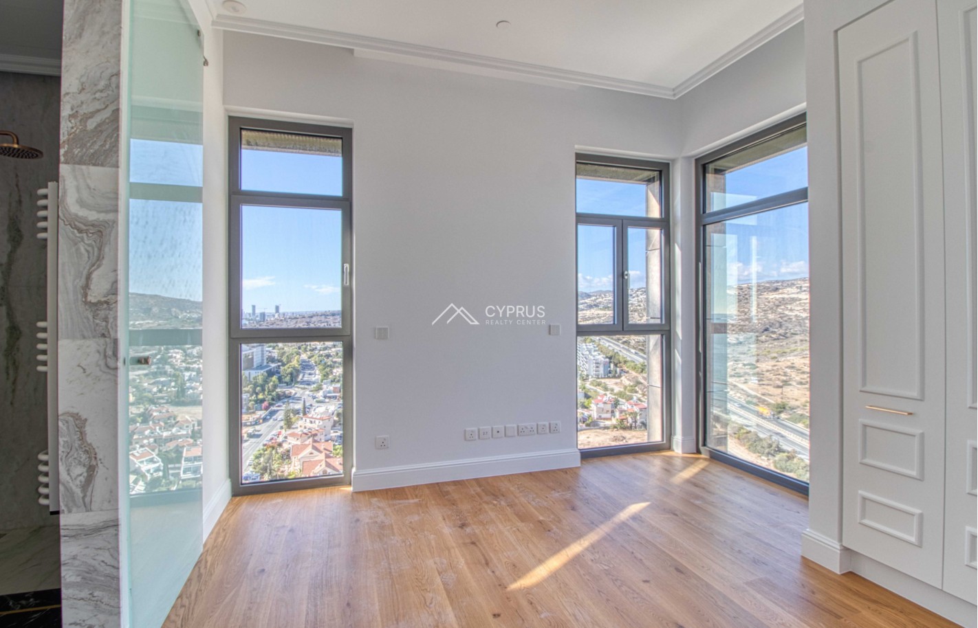 Eight bedroom penthouse in Limassol, East Beach - фото 12