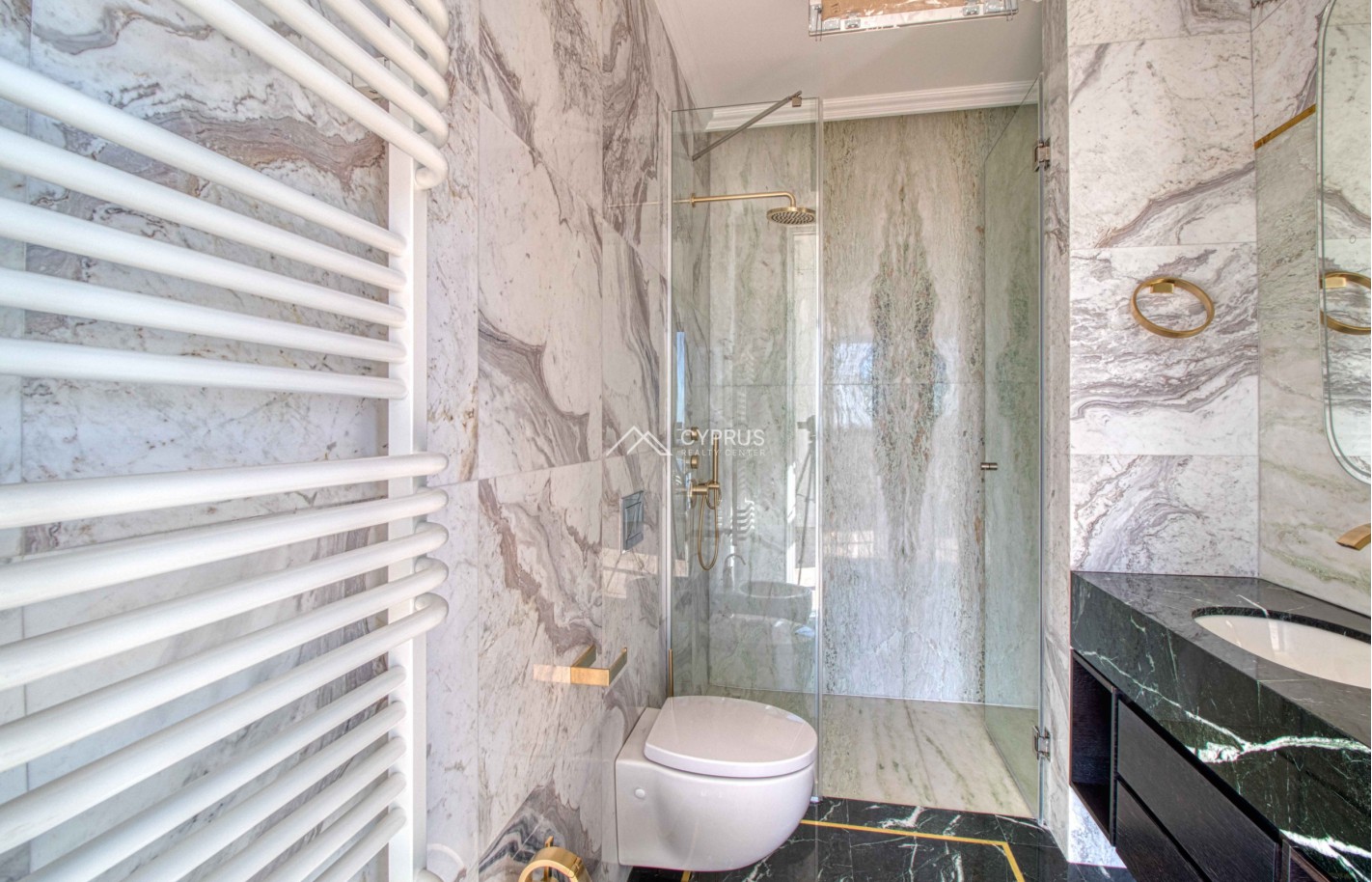 Eight bedroom penthouse in Limassol, East Beach - фото 22