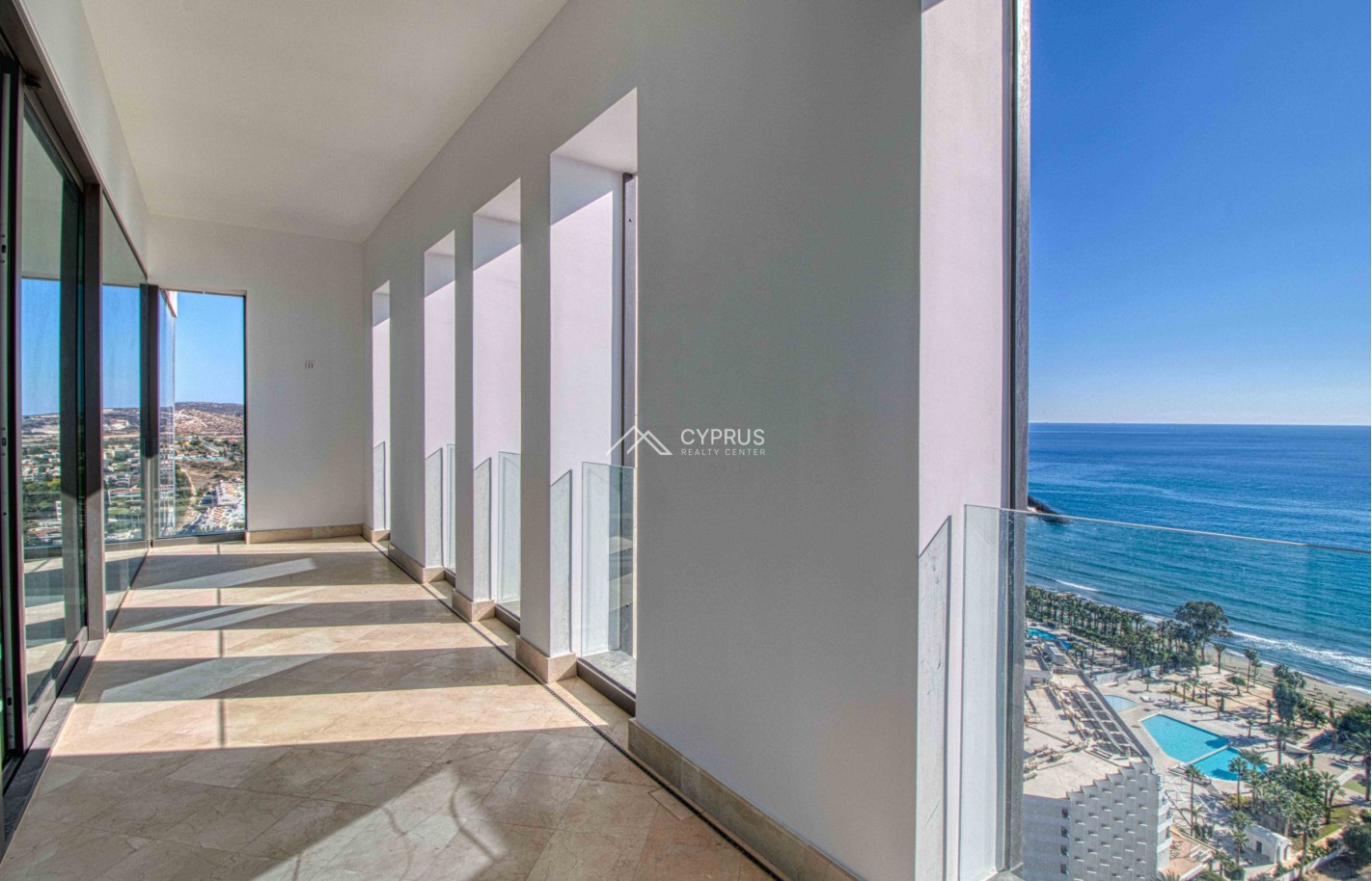 Eight bedroom penthouse in Limassol, East Beach - фото 25